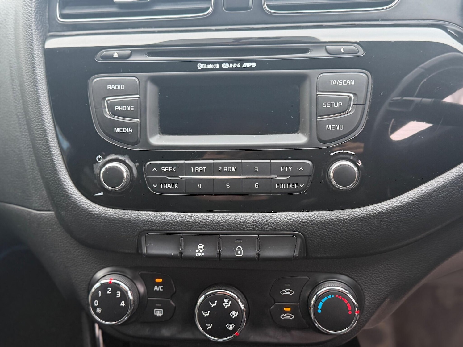 Used Kia Pro Ceed 2014 for sale - 77191622: Photo 24