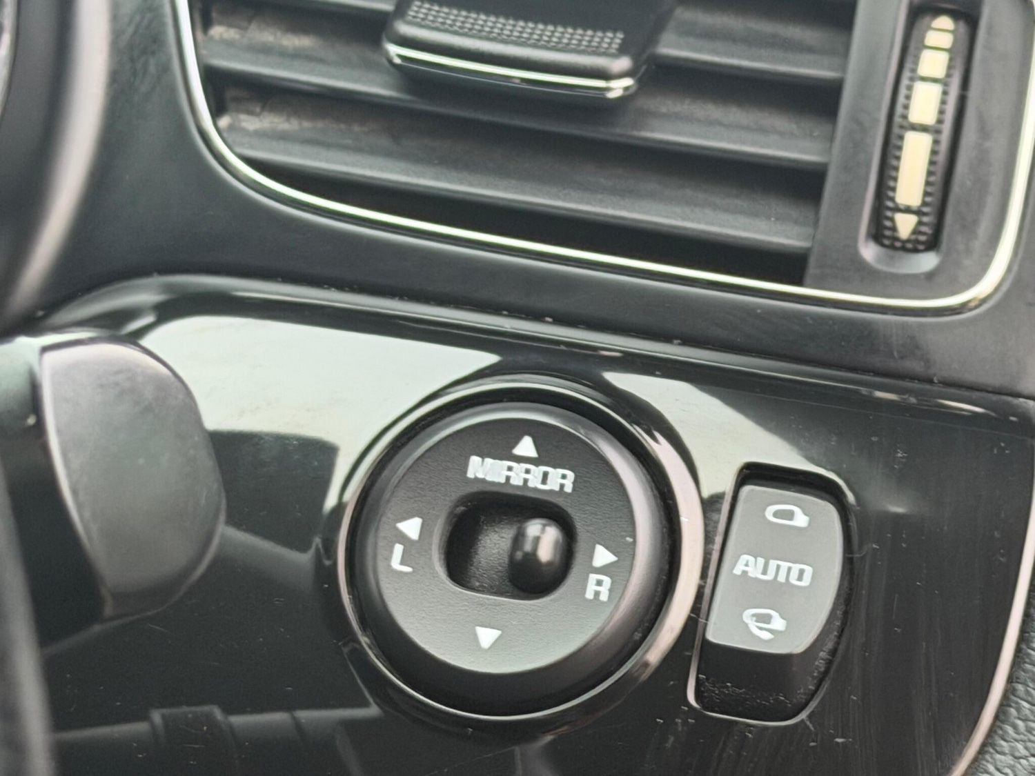 Used Kia Pro Ceed 2014 for sale - 77191622: Photo 31