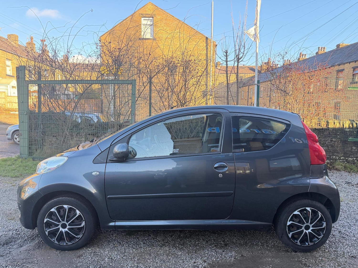 Used Peugeot 107 for sale - 76824838: Photo 4