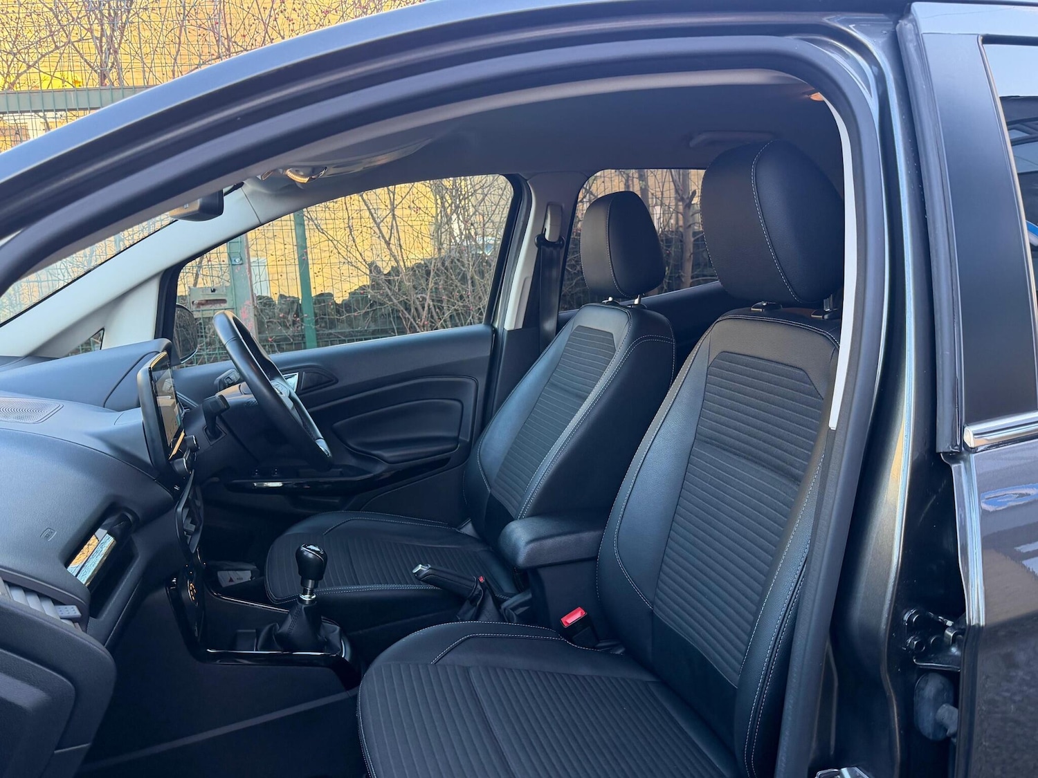 Used Ford Ecosport 2018 for sale - 76700883: Photo 9