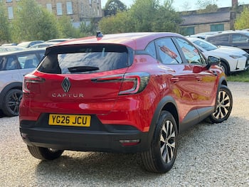 Used Renault Captur 2026 for sale - 79808571: Photo