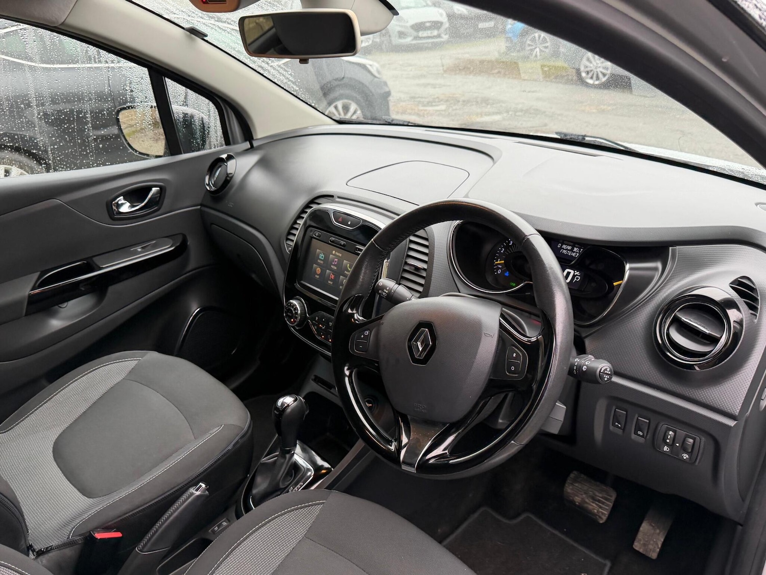 Used Renault Captur 2015 for sale - 77510698: Photo 17