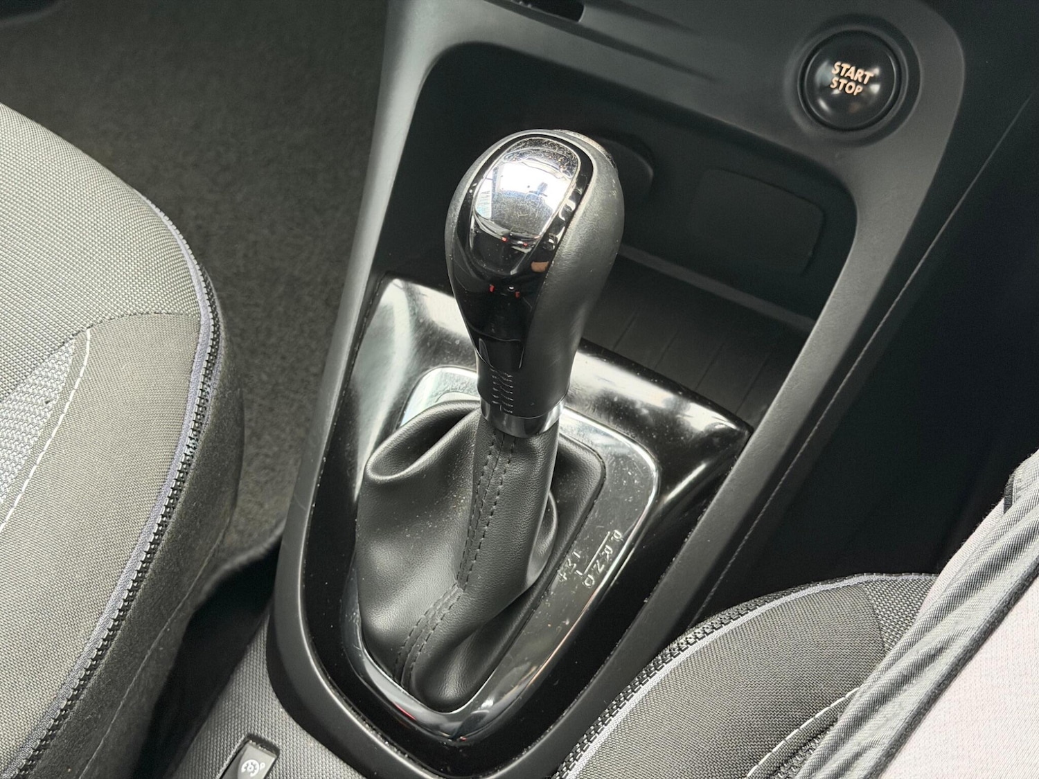 Used Renault Captur 2015 for sale - 77510698: Photo 19