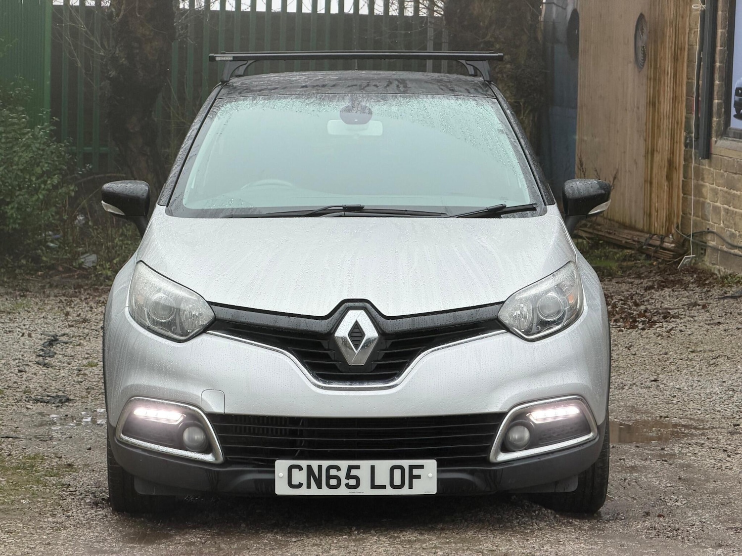 Used Renault Captur 2015 for sale - 77510698: Photo 2
