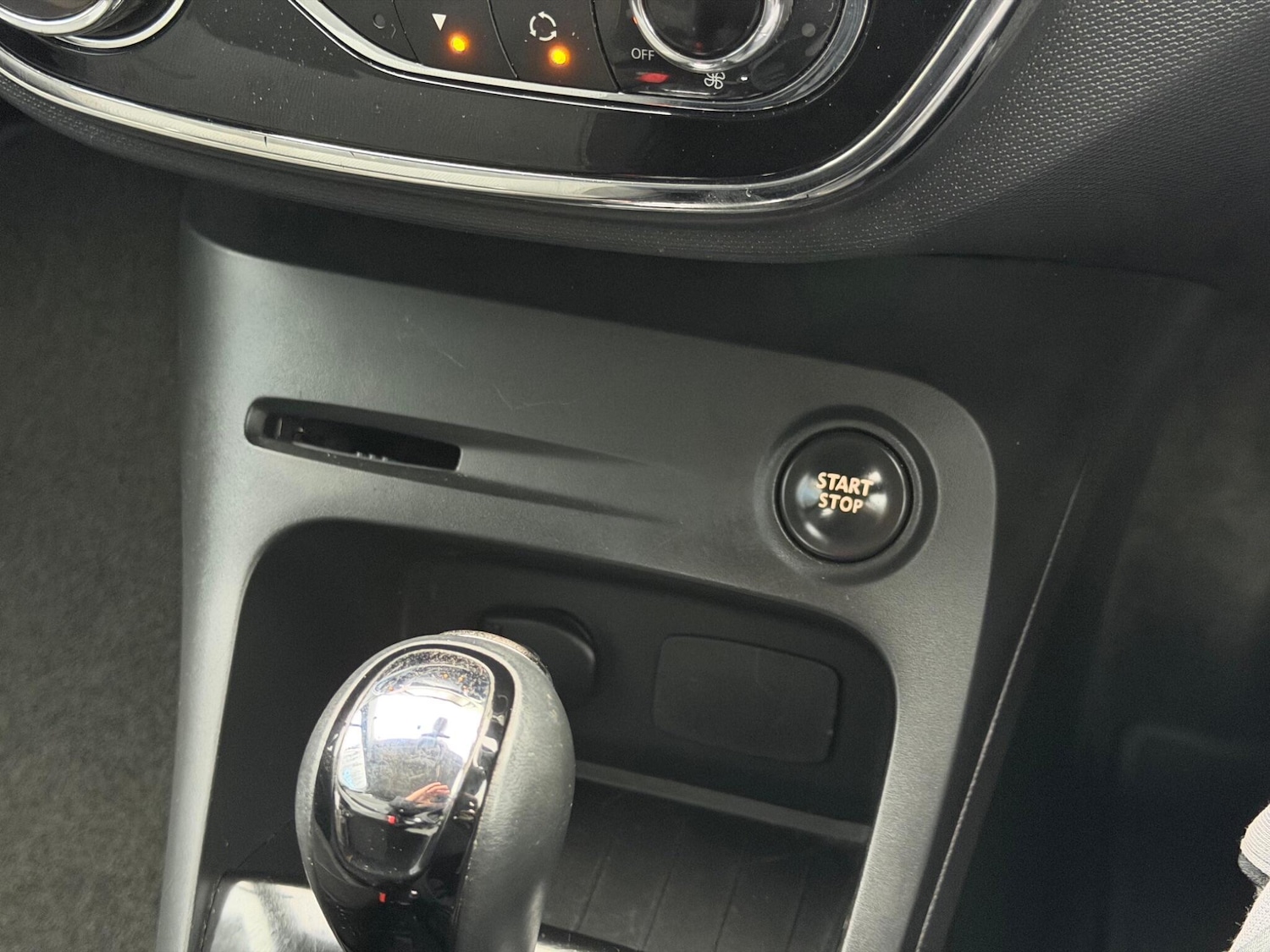 Used Renault Captur 2015 for sale - 77510698: Photo 24