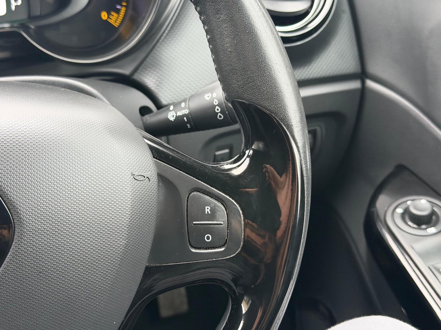 Used Renault Captur 2015 for sale - 77510698: Photo 28