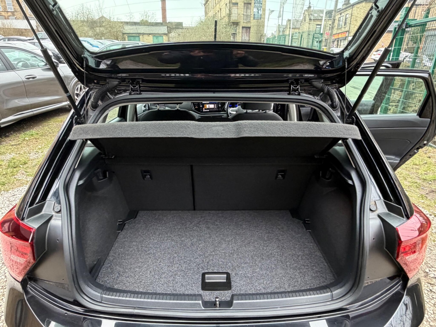 Used Volkswagen Polo for sale - 77808044: Photo 15