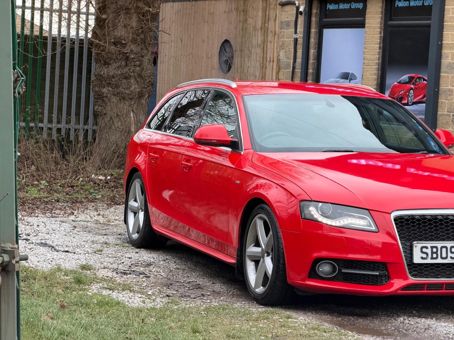 Used Audi A4 2009 for sale - 77084361: Photo 9