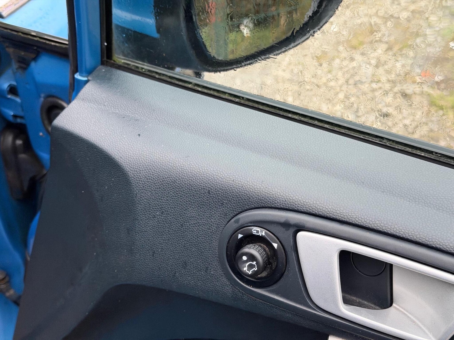 Used Ford Fiesta 2012 for sale - 77190819: Photo 17