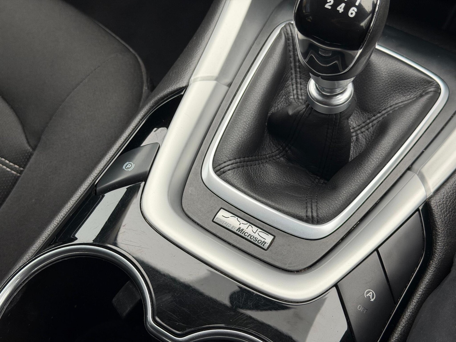 Used Ford Mondeo 2015 for sale - 77523497: Photo 29