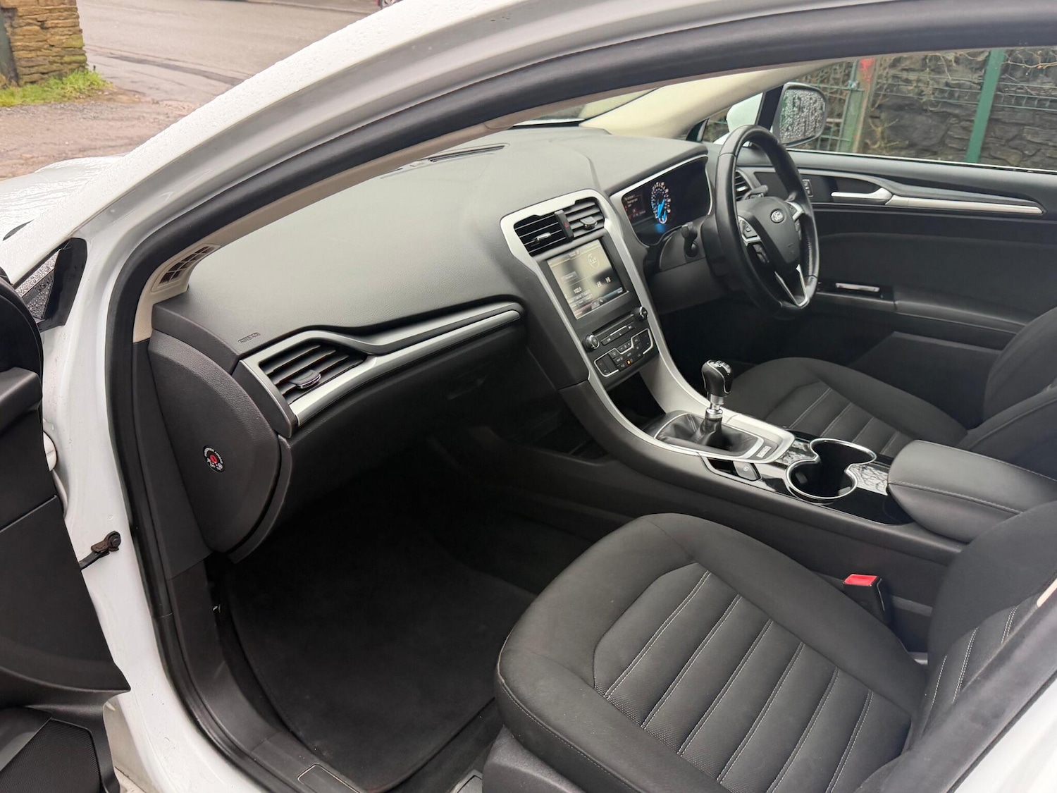 Used Ford Mondeo 2015 for sale - 77523497: Photo 33