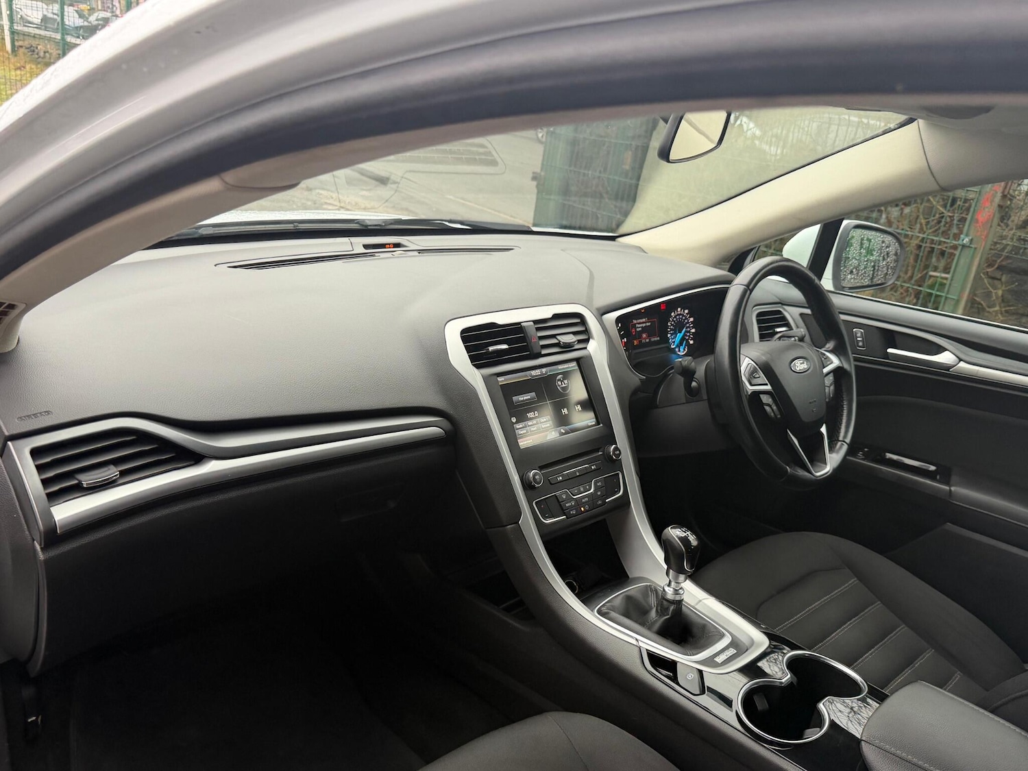 Used Ford Mondeo 2015 for sale - 77523497: Photo 35