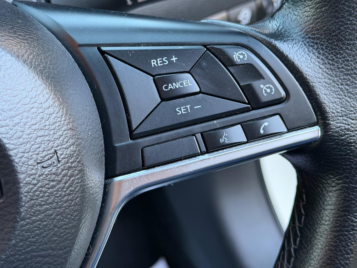 Used Nissan Juke 2023 for sale - 77029623: Photo 45