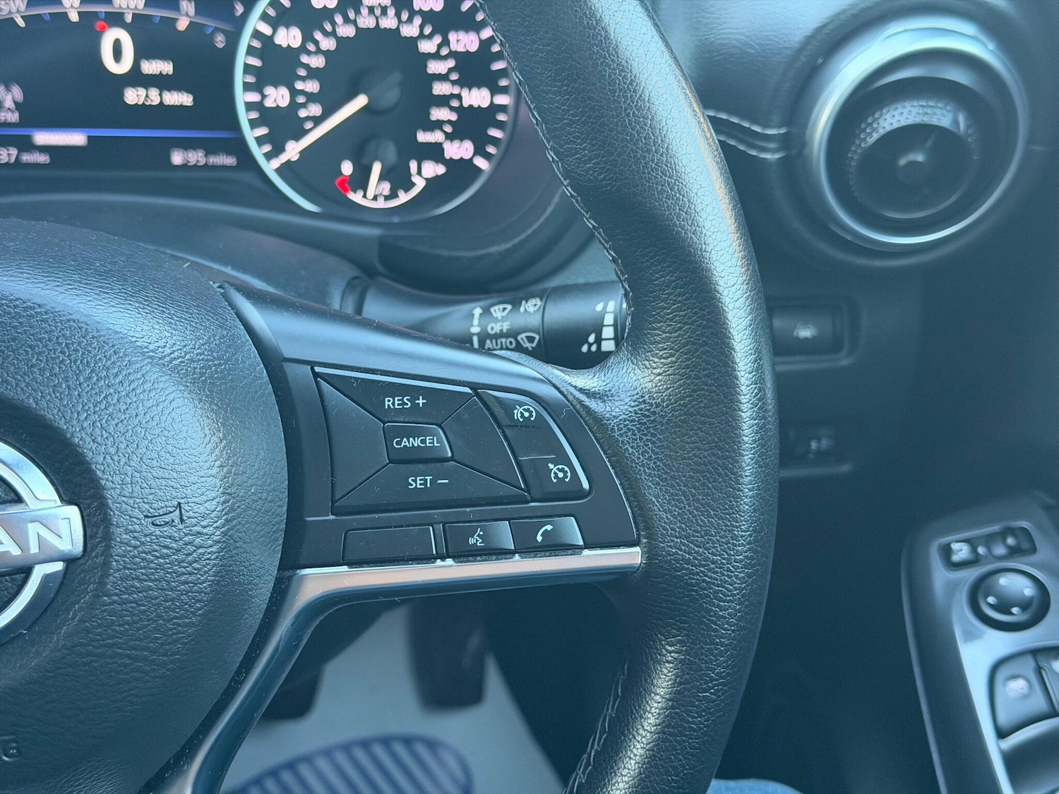 Used Nissan Juke 2023 for sale - 77029623: Photo 54