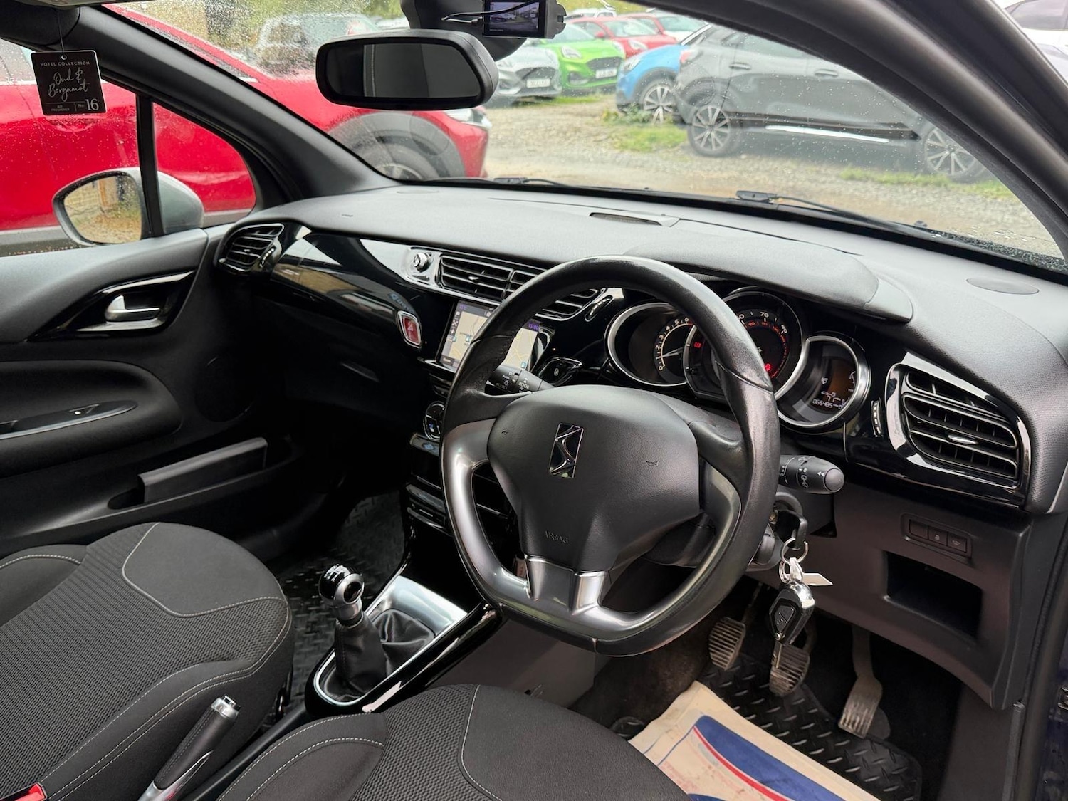 Used DS Automobiles DS 3 2015 for sale - 76472423: Photo 16