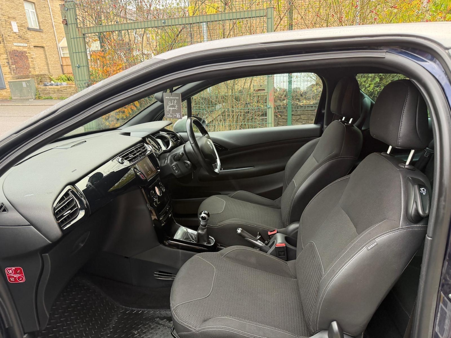 Used DS Automobiles DS 3 2015 for sale - 76472423: Photo 18