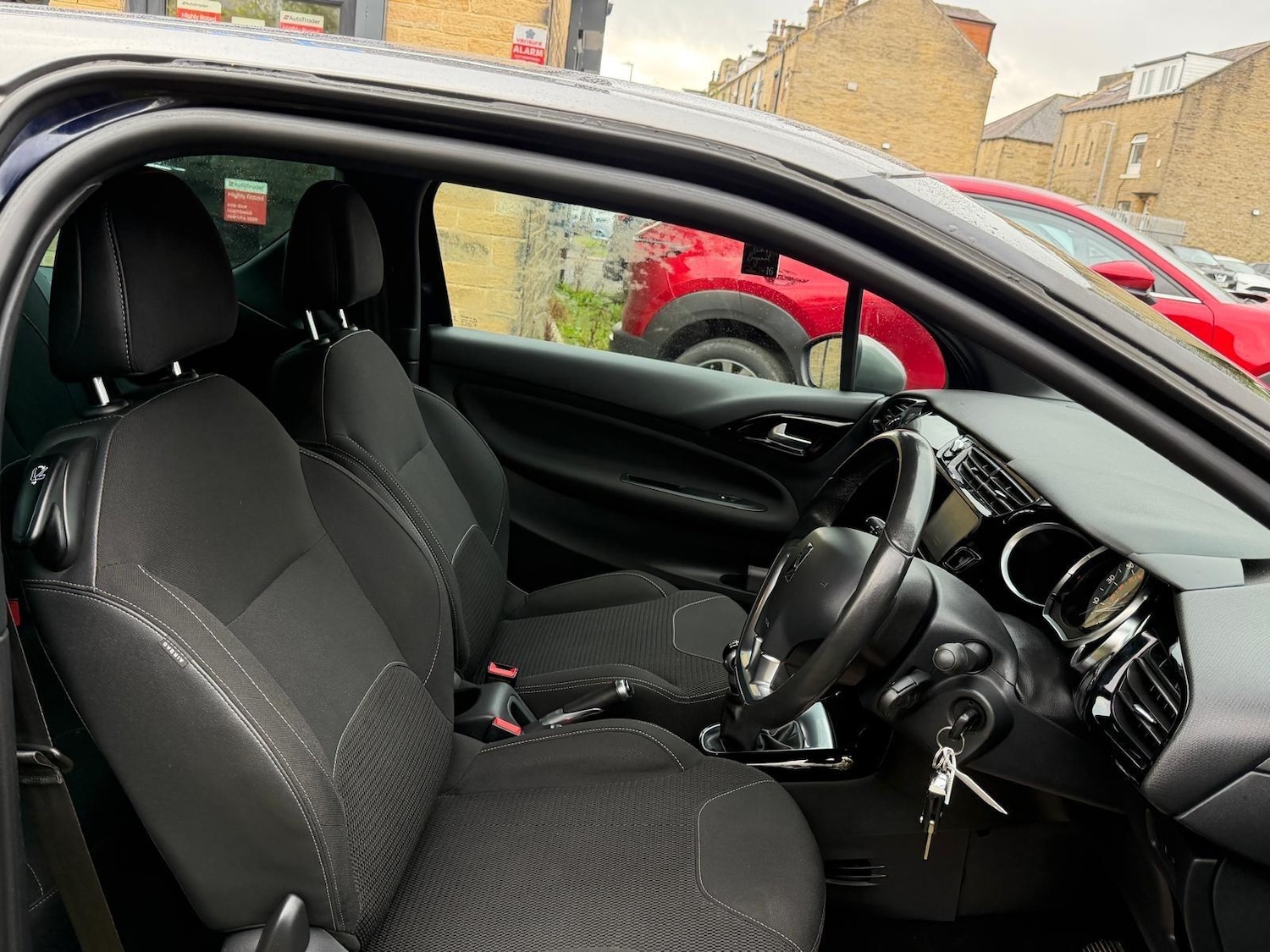 Used DS Automobiles DS 3 2015 for sale - 76472423: Photo 27