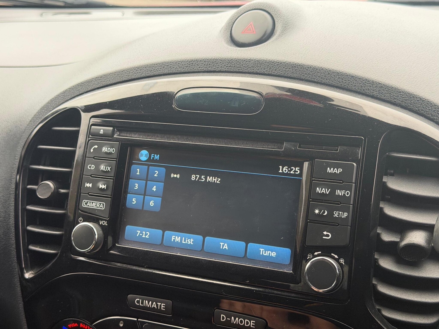 Used Nissan Juke 2018 for sale - 77646308: Photo 23