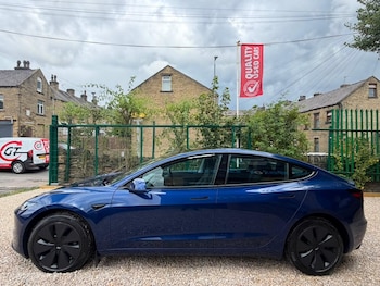 Used Tesla Model 3 2025 for sale - 79602114: Photo
