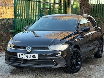 Used Volkswagen Polo 2024 for sale - 77156549: Photo