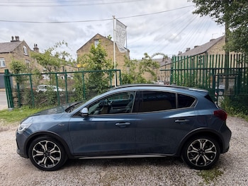 Used Ford Focus 2022 for sale - 78933482: Photo