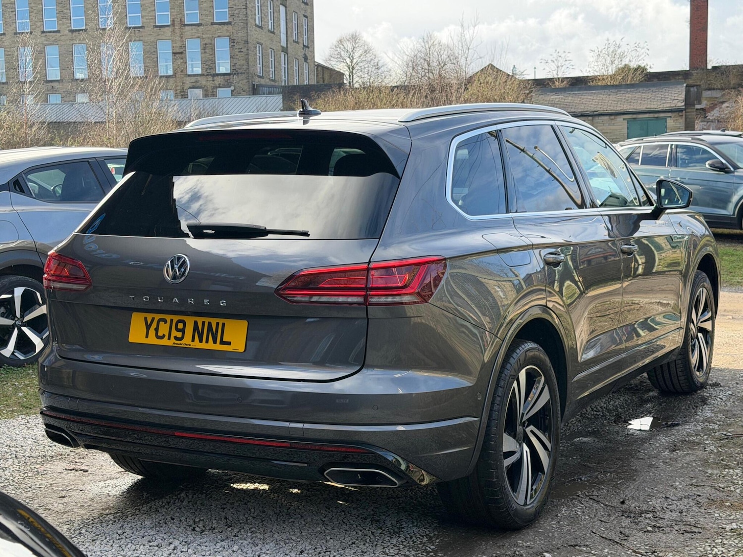 Used Volkswagen Touareg 2019 for sale - 77637647: Photo 11