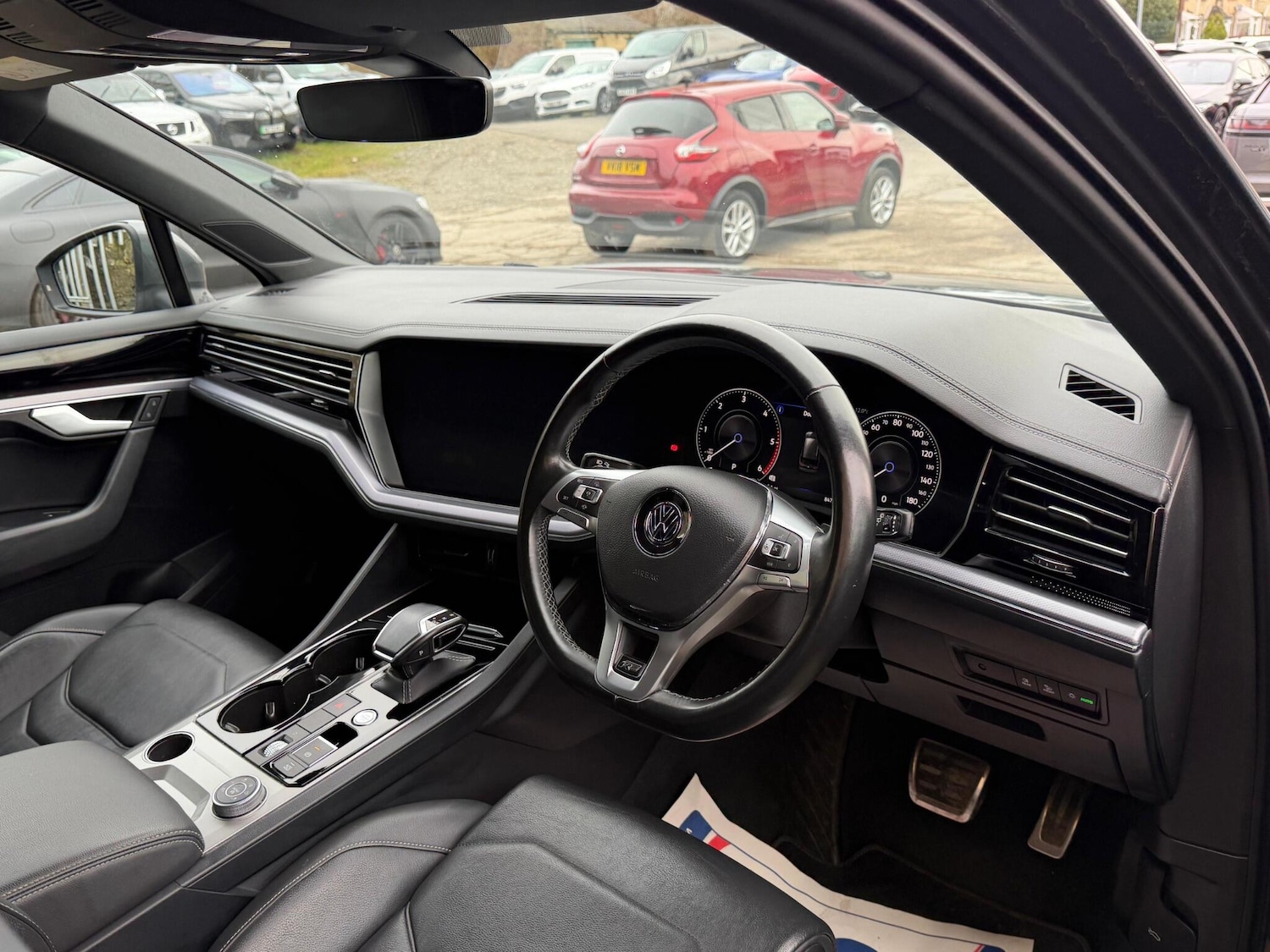 Used Volkswagen Touareg 2019 for sale - 77637647: Photo 17