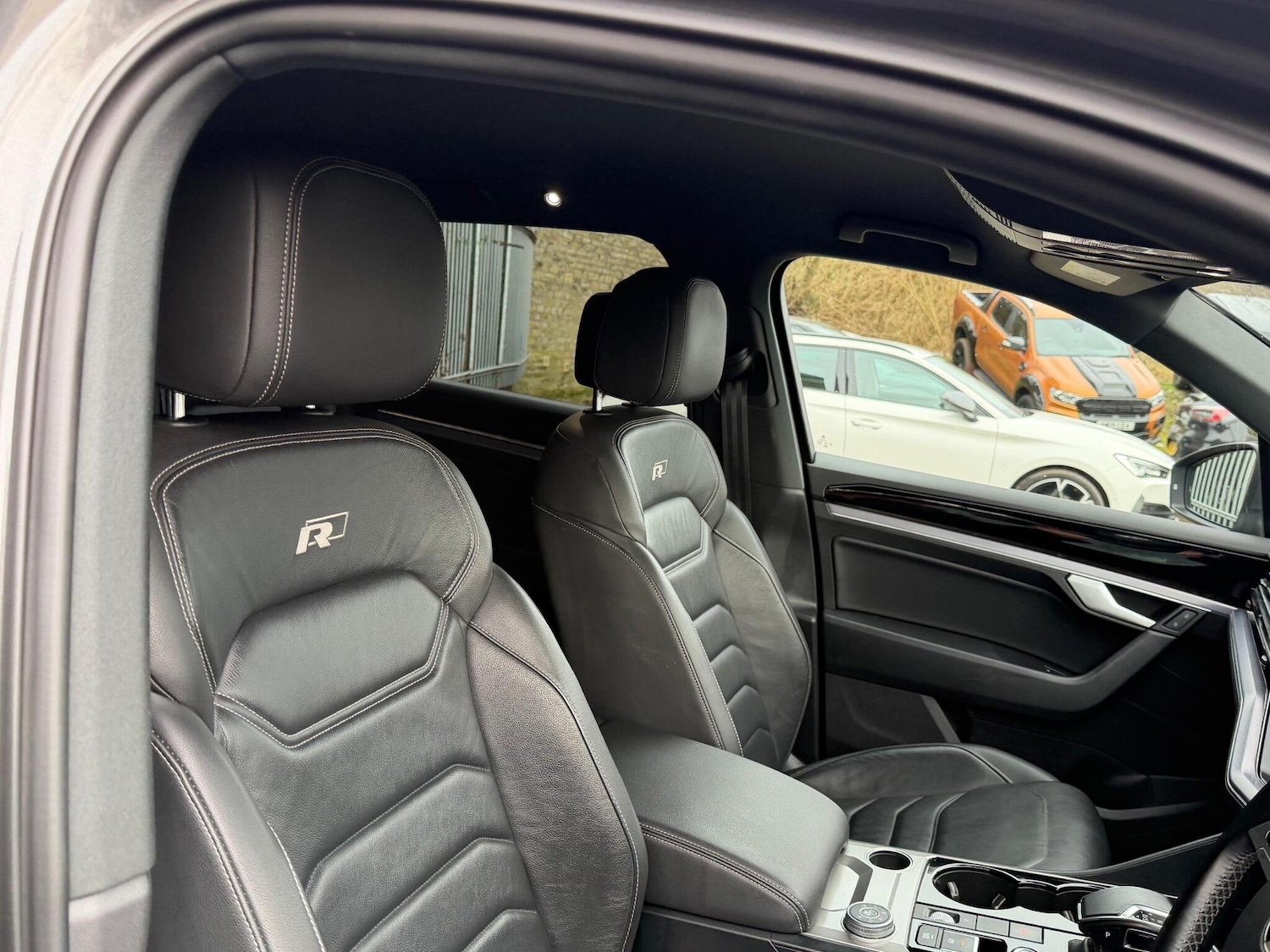 Used Volkswagen Touareg 2019 for sale - 77637647: Photo 19