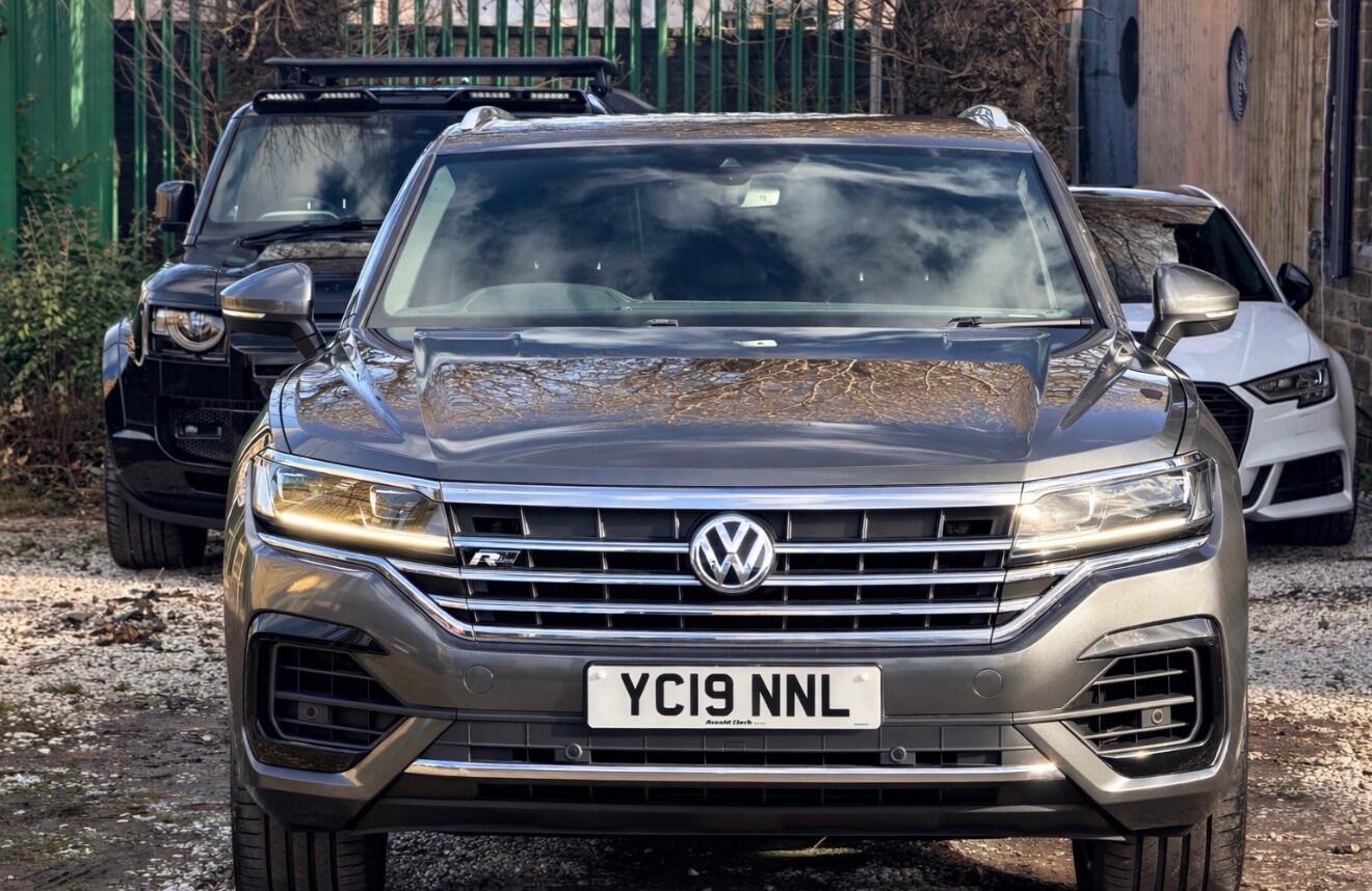 Used Volkswagen Touareg 2019 for sale - 77637647: Photo 2