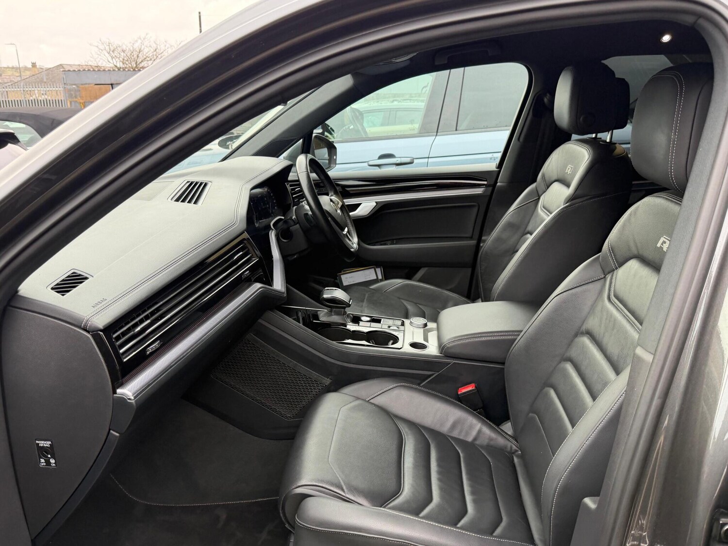 Used Volkswagen Touareg 2019 for sale - 77637647: Photo 37