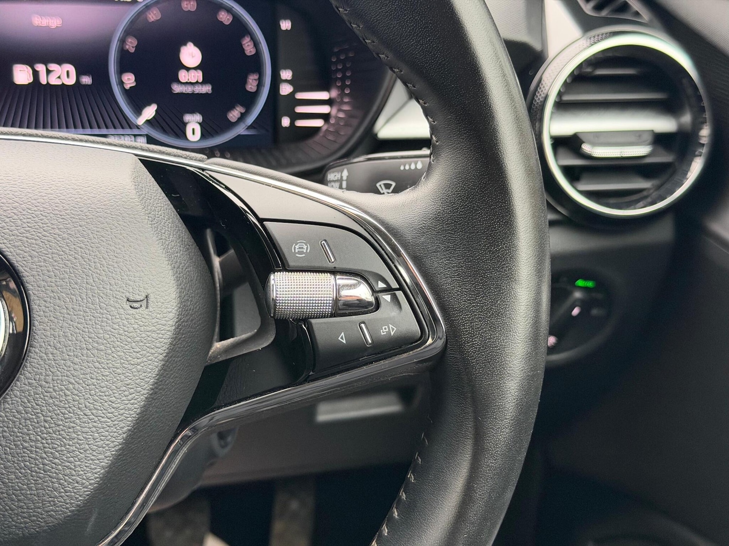 Used Skoda Fabia 2022 for sale - 76801855: Photo 30