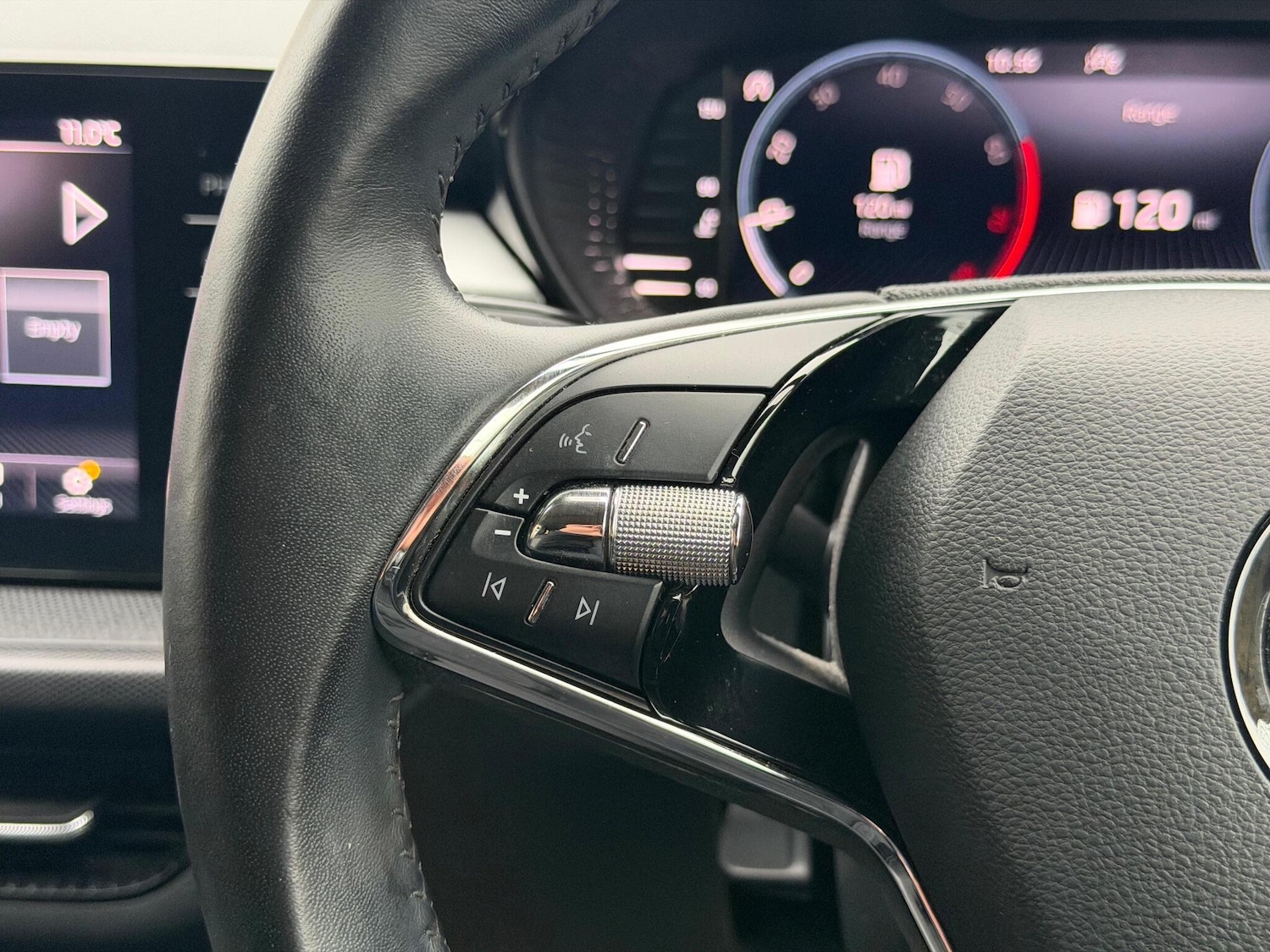 Used Skoda Fabia 2022 for sale - 76801855: Photo 31