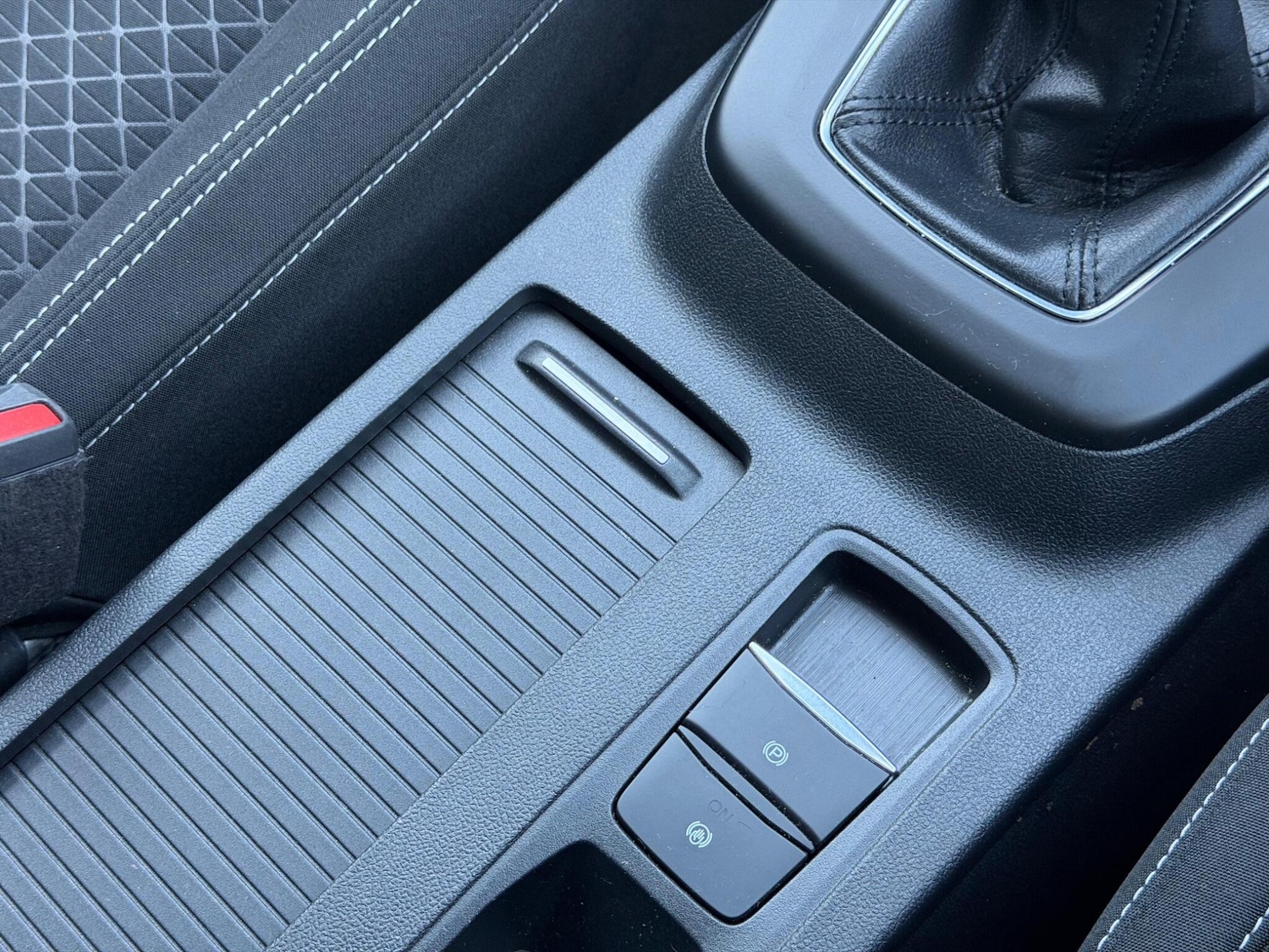 Used Ford Kuga 2018 for sale - 77957142: Photo 14