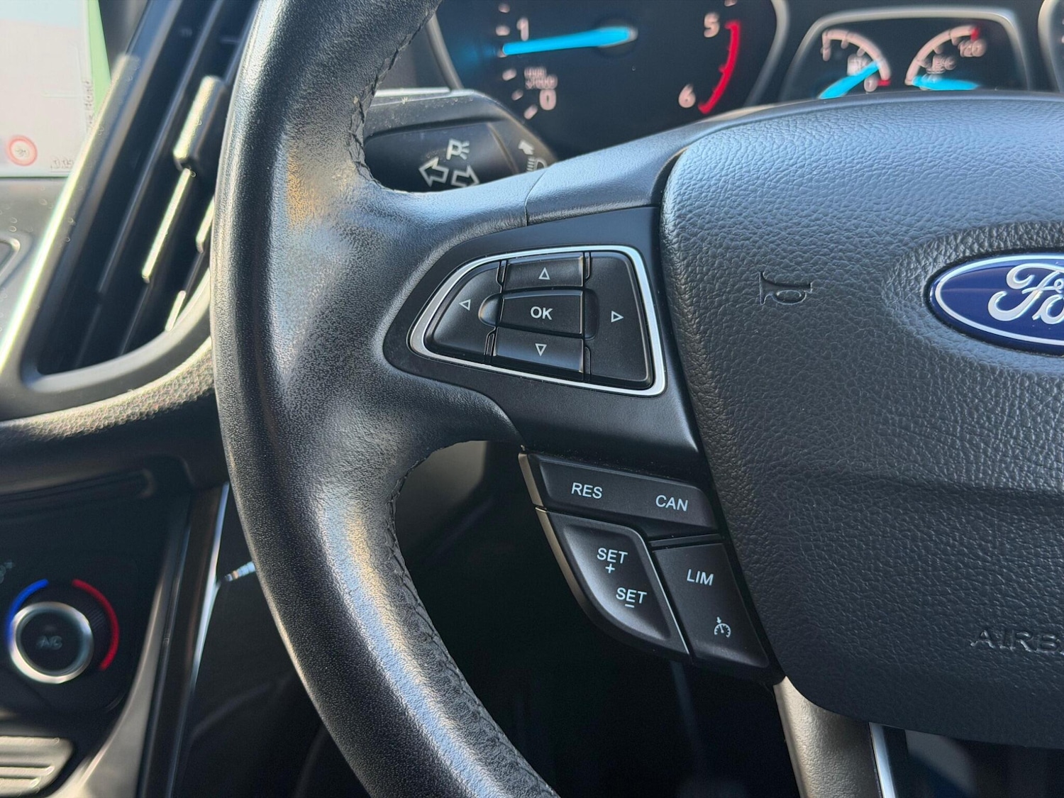 Used Ford Kuga 2018 for sale - 77957142: Photo 28