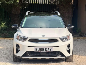 Used Kia Stonic 2018 for sale - 79613323: Photo