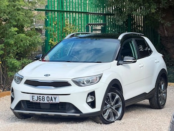 Used Kia Stonic 2018 for sale - 79613323: Photo