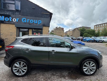 Used Nissan Qashqai 2017 for sale - 78854973: Photo