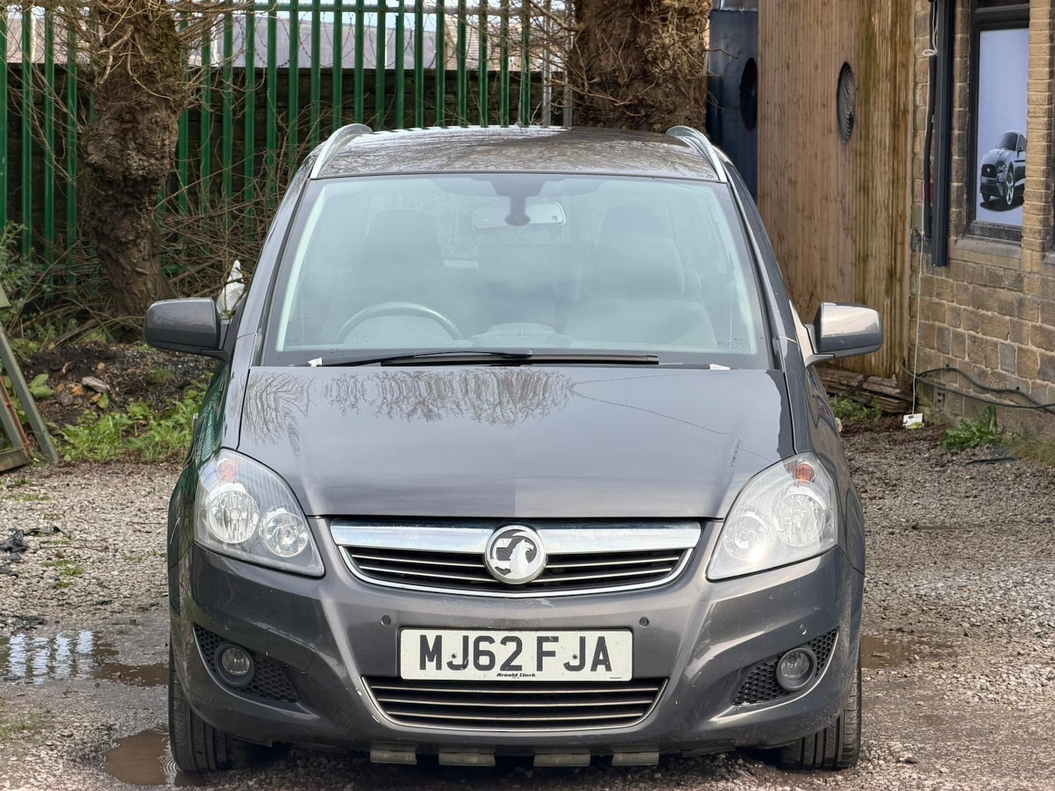 Used Vauxhall Zafira for sale - 78141452: Photo 2