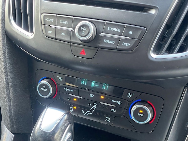 Used Ford Focus 2017 for sale - 76239072: Photo 27