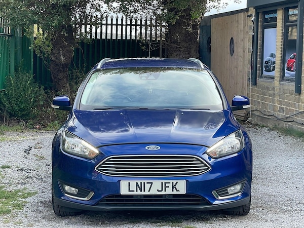 Used Ford Focus 2017 for sale - 76239072: Photo 2