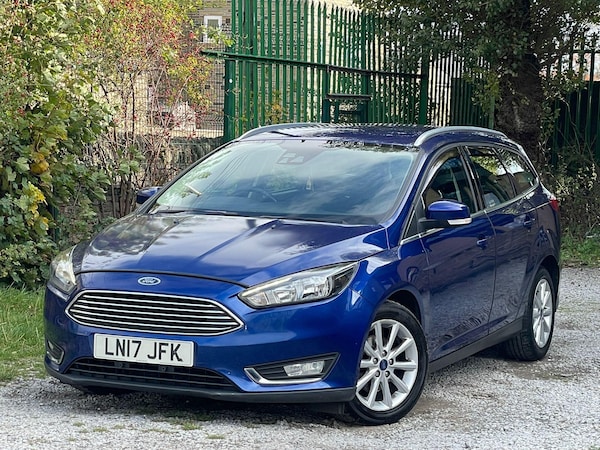Used Ford Focus 2017 for sale - 76239072: Photo 3