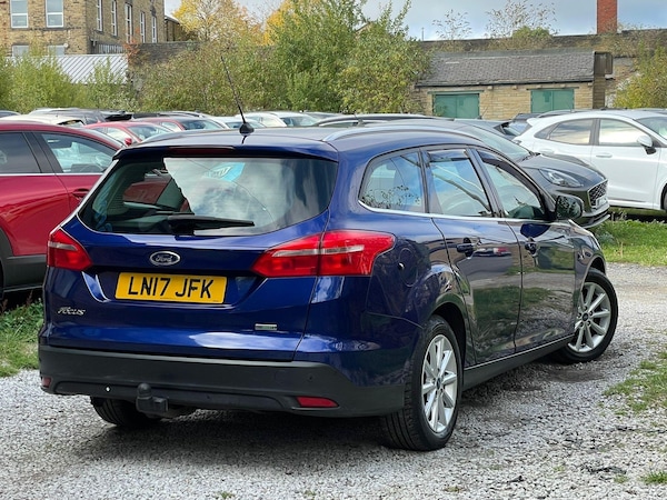 Used Ford Focus 2017 for sale - 76239072: Photo 7