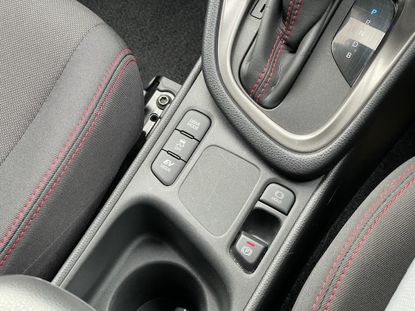 Used Toyota Yaris 2024 for sale - 75213654: Photo 39