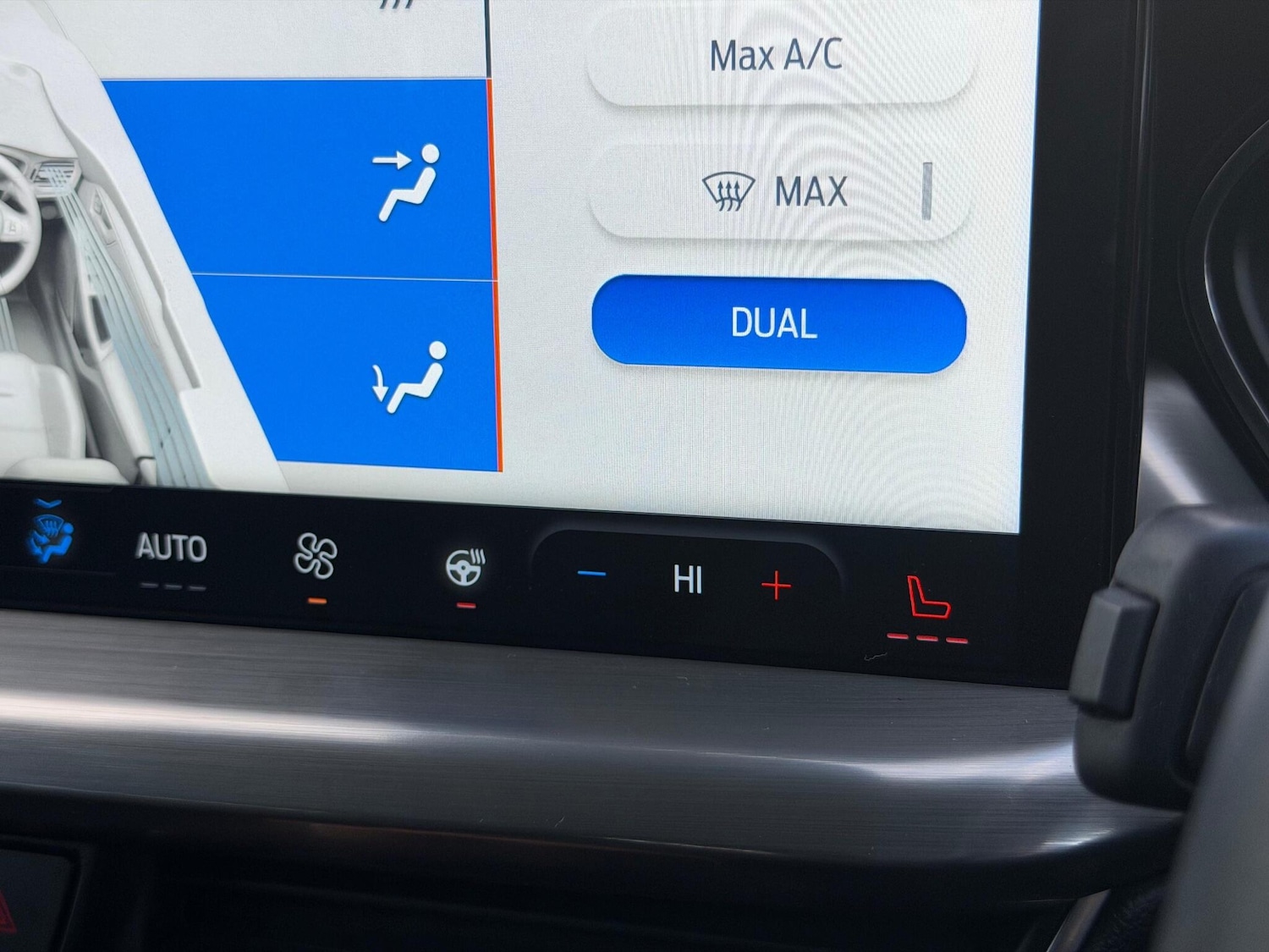 Used Ford Focus 2022 for sale - 76855938: Photo 35