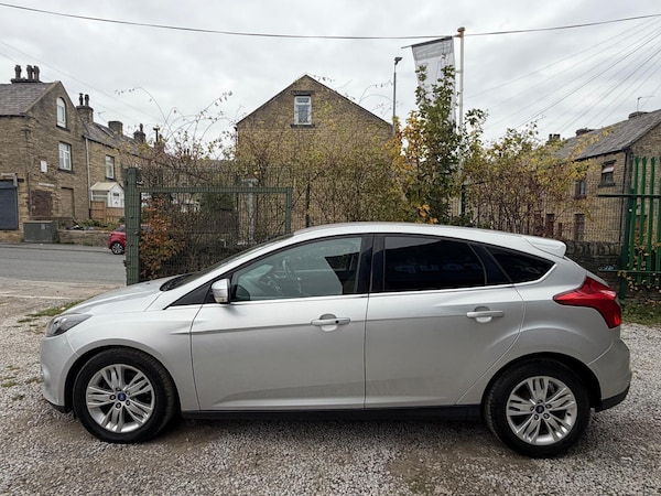 Used Ford Focus 2014 for sale - 76314729: Photo 4