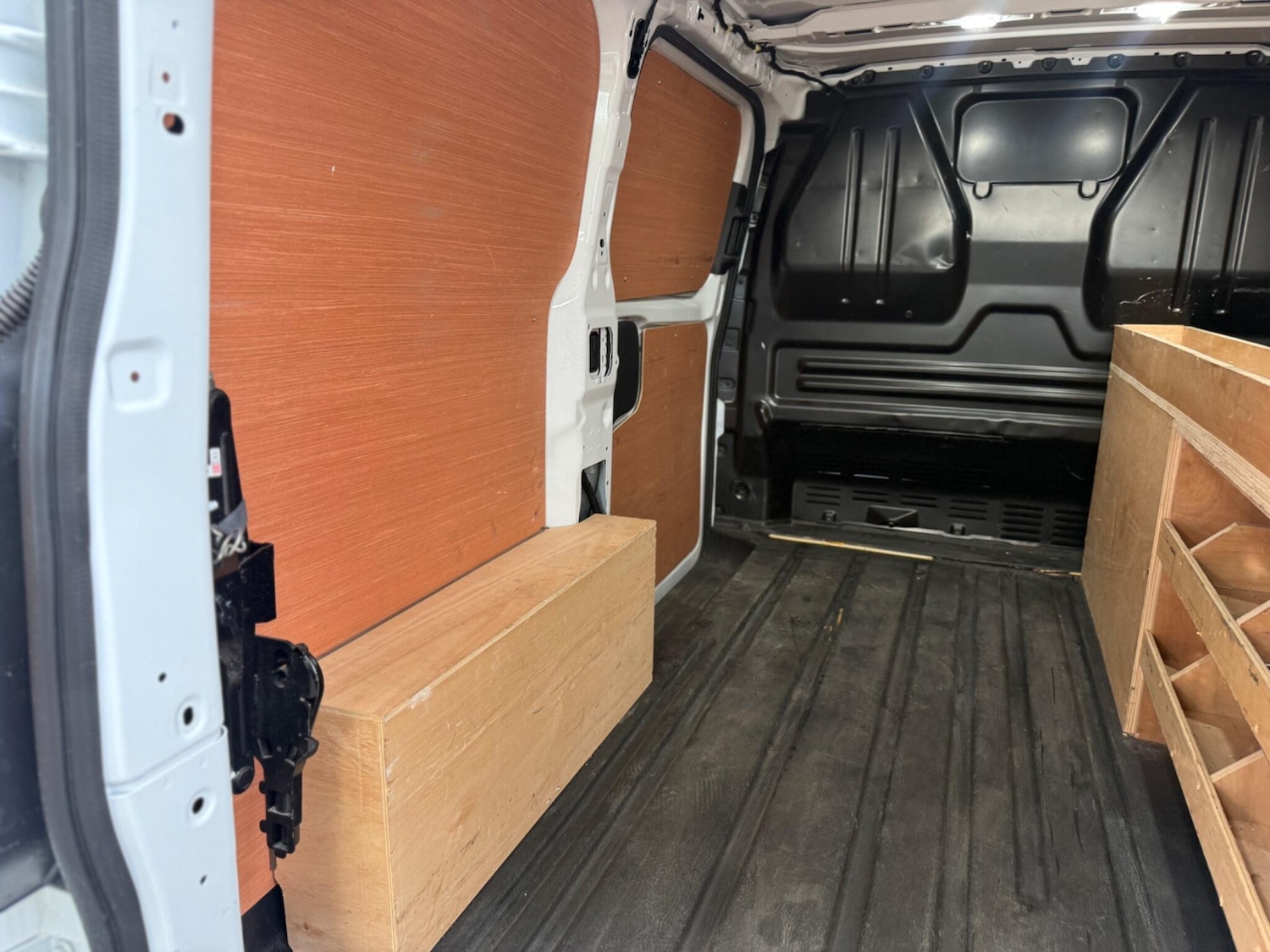 Used Ford Transit Custom 2024 for sale - 76122973: Photo 21