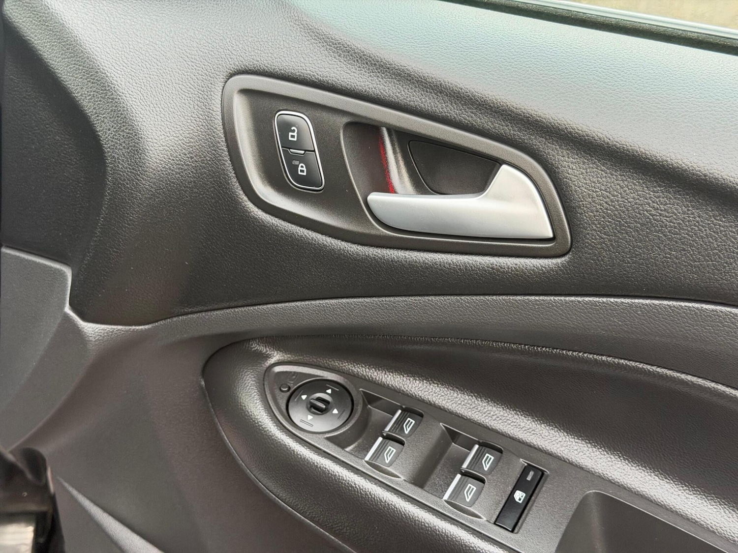 Used Ford Kuga 2018 for sale - 77958322: Photo 12