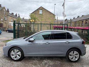 Used Volkswagen Golf 2025 for sale - 78291987: Photo