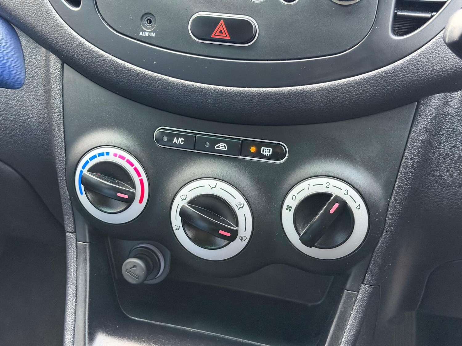 Used Hyundai i10 2010 for sale - 77203591: Photo 18