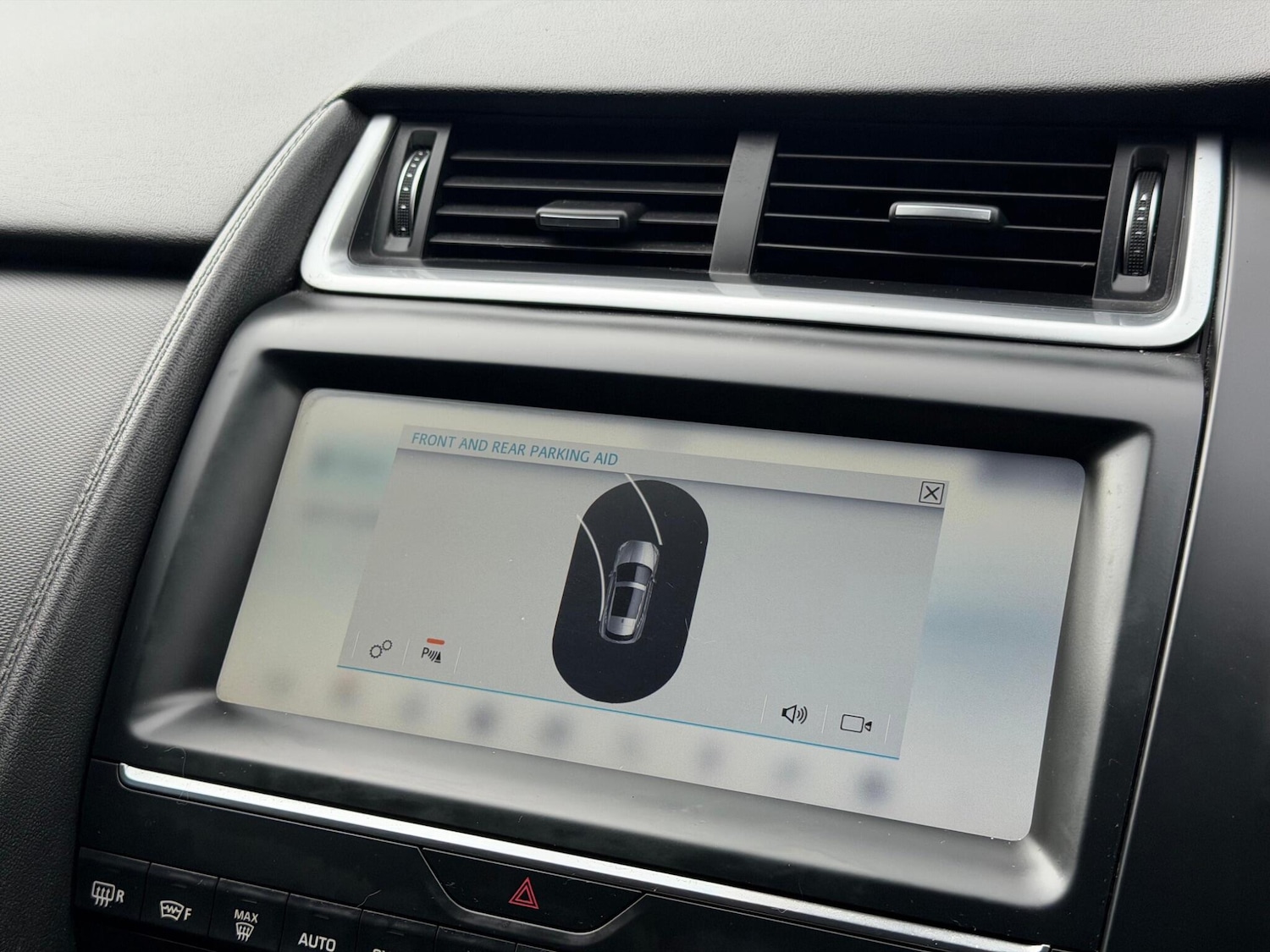 Used Jaguar E-Pace 2020 for sale - 77723072: Photo 11